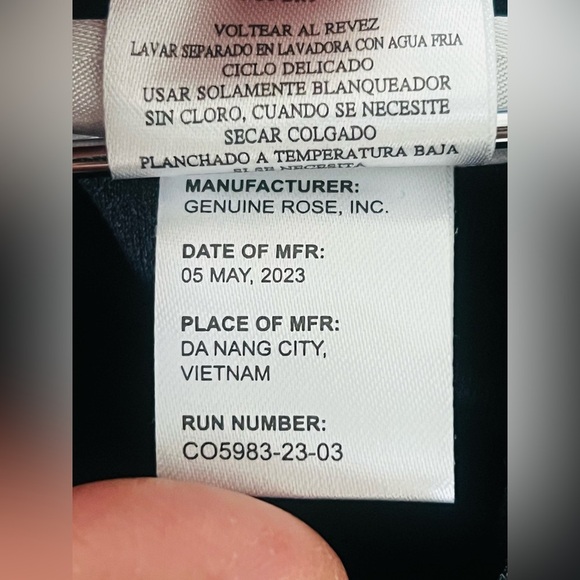 Jonathan Michelle dress size 12
17” across chest pit to pit loose on the waist - Picture 11 of 14